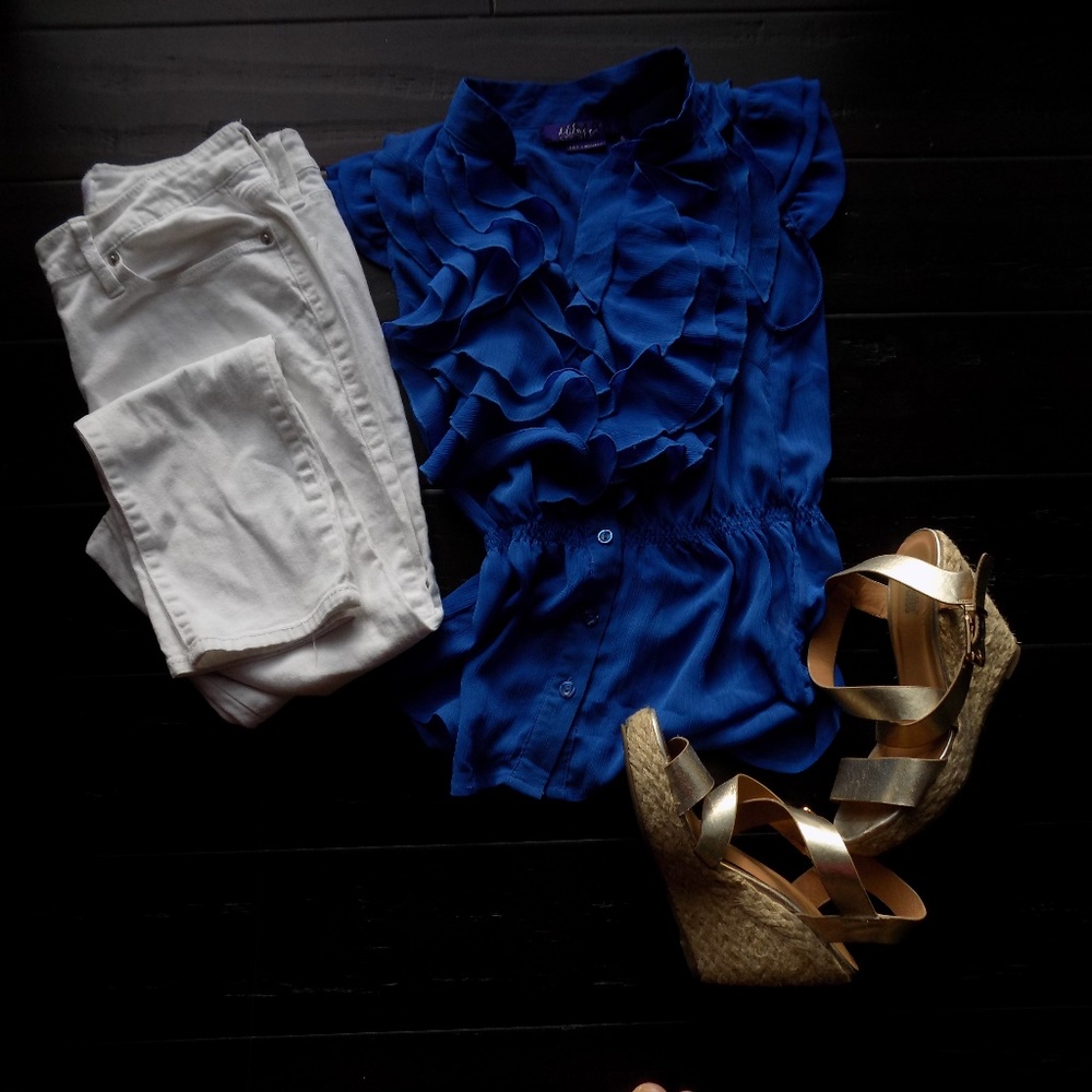 juniors blue ruffled blouse